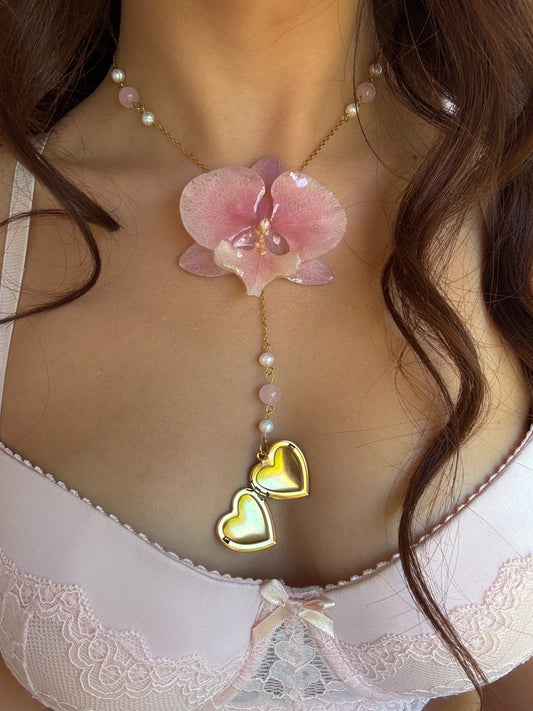 Softly Yours with a Papillon Orchid