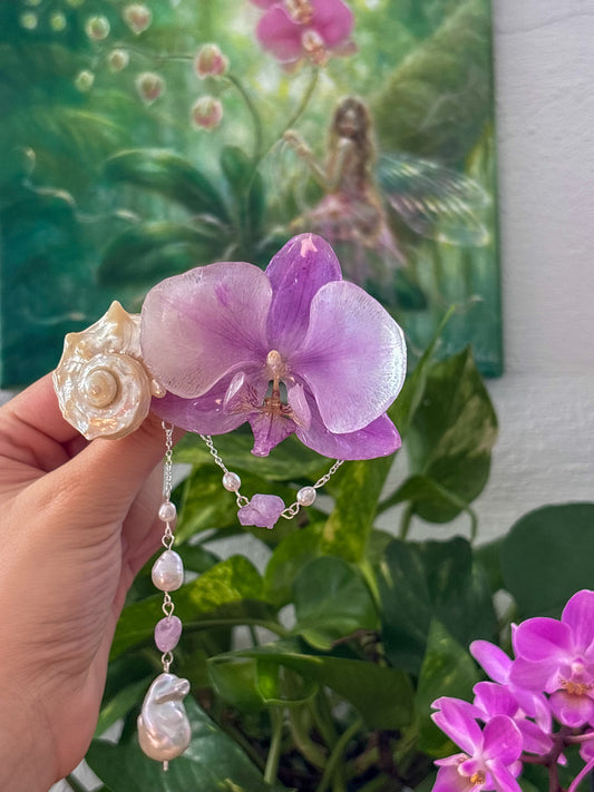 ⋆｡‧˚ʚ ❀ ɞ˚‧｡⋆ – brooch